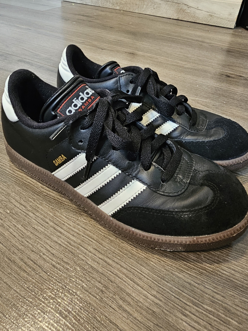 Adidas Samba Mens Black/White Athletic Sneakers -size 6